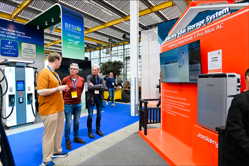 华宝新能发布全新庭院阳台光储掀起全球“消费级光储”新潮流(图2)